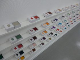 「COLOR BOX」紙にレーザープリント、紙箱　5.5×5.5×3cm　2016