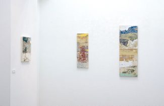 (左から)「ウラヤマの道」「ウラヤマの壁」「ウラヤマ」