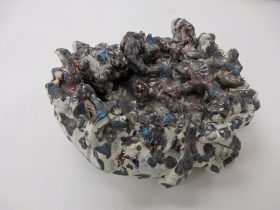 「小さな秘境17」ceramics　145×310×330mm　2017