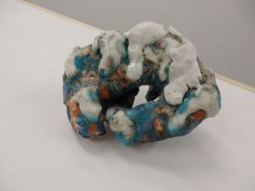 「ちいさな秘境4」ceramic　140×200×140mm　2017