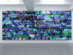 「鳶がくるりと輪をかいた 18－Ｐ－14」キャンバス、テンペラ、油彩　1970×4660mm　2018