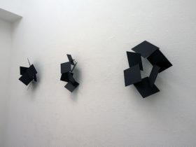 「black forest」H30×W23× D11cm、H 27×W 16×D 8 cm、H 28×W 24×D 9 cm　　鉄、ペイント　2018