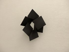 「black forest」鉄、ペイント　H30×W23× D11cm　2018