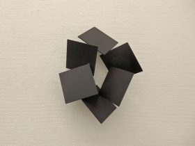 「black forest」鉄、ペイント　H27×W16×D8cm　2018