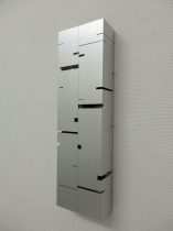 「断片化」アルミニウム　H35×W10×D5cm　2016
