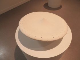 「分化-3」磁器土、鋳込み　φ45×H21cm　2018