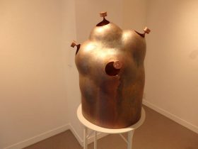 「統ばる」銅、青銅、鍛造、鋳造　H500×W400×D400mm　2018