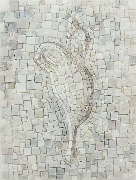「Bianco su Bianco - mosaico」大理石、ズマルトガラス　18.6×14.3cm　2017