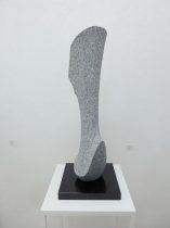 「Pleats Dress」白御影石　63×14×14cm