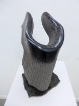 「Pleats Dress」黒御影石　42×20×20cm