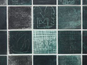 「朽ちる家／落石2」（部分）