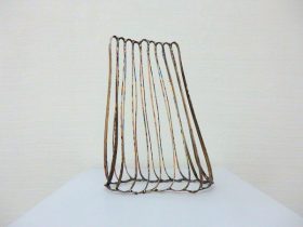 「無題」ステンレススチール　H230×W160×D70mm　2019