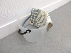 「清」アクリル、ペン、染料、布