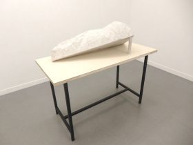 「Here」　ライムストーン　　