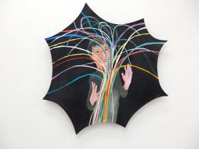 「Better late than never」ブオンフレスコ、石灰、砂、顔料、木製パネル　2019