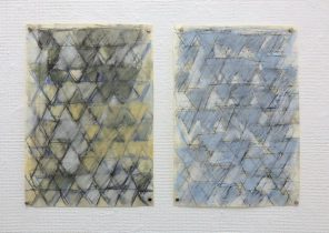 （左）「露地のためのドローイング（6）」（右）「露地のためのドローイング（5）」鉛筆、紙、パステル　各29×19.5cm　2019