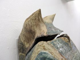 「蛹」（部分）