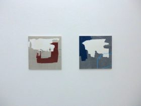 （左）「trekking #2」（右）「trekking #1」岩絵具、アクリル絵具、銀箔、膠、和紙　45×45cm　2019