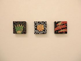 （左から）「フリカと共に生きる3」「フリカと共に生きる1」「フリカと共に生きる2」