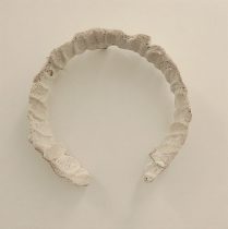 「拙い’まる’のスタディ」ceramics、木材、ワイヤー　25×25×6cm