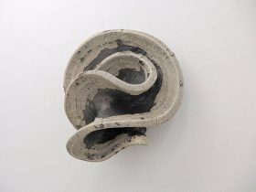 「臨界 No.2」陶　H640×W630×D310mm　2021