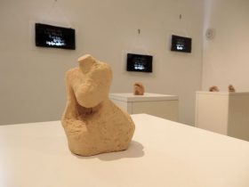 「Moon --羅針盤」テラコッタ　122×98×60mm