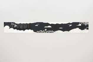 「無辺」リトグラフ　395×3150mm　2021（撮影：関口侑花）