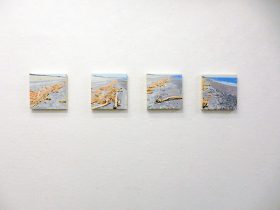 （左から）「流木 1〜3」キャンバス、油彩　（各）18×18cm