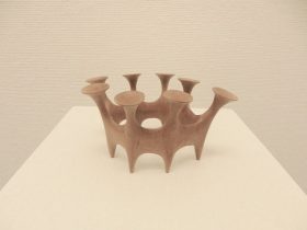 「untitled」木　61×110×100mm　2021