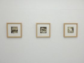 （左から）「ウスネをくぐって」「はなつ」「ささやかなつきあい」