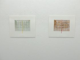 （左から）「2021.01-12」「2022.01-12」