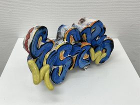 「逃避行」陶　H160×W270×D90mm　2023