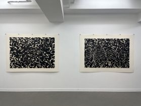 （左）「かたち－76 “十方世界”」（右）「かたち－78 “言ノ葉－Program”」