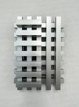 「層一格子JBn.2002」アルマイト加工されたアルミニウム　H30×W22×D8cm　2022