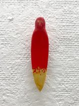 「あちゃら」木に本朱、純金箔、岩絵具、他　100×25mm　2024