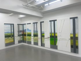 「M767《TA・ENTSUUJI》」アクリル、油彩、板　180×630cm （8枚組）　2024