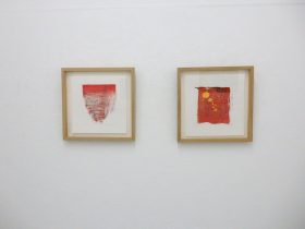 （左）「カーテンⅠ」（右）「カーテンⅡ」越前和紙、水性木版　180×180mm　2025