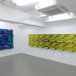 （左）「2504」（右）「2505」