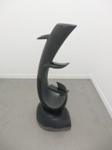 「それぞれの時それぞれの風」黒御影石　H1150×W400×D450mm　2025