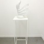 「風が舞い時が躍る」大理石　H450×W340×D200mm　2025