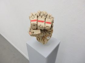 「Flowing Energy」陶　H240×W150×D150mm　2025