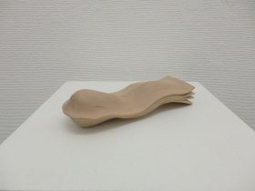 「untitled 25-9」木　W13×D4.5×H3cm　2025